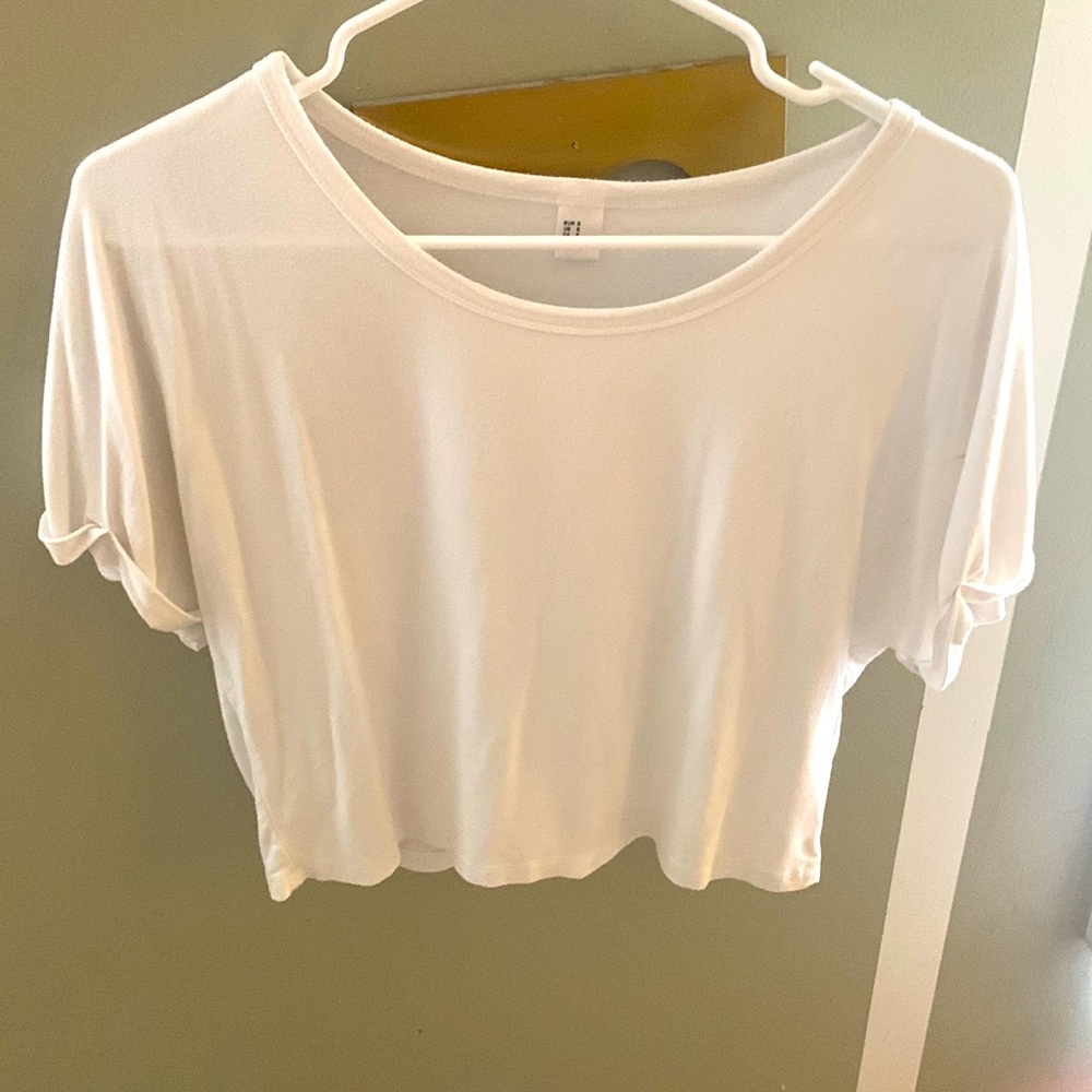 White t-shirt